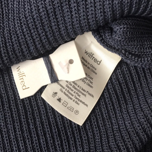 Aritzia Palmier Sweater - Picture 3 of 8